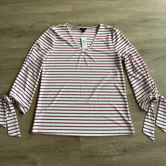 Ann Taylor Red & White Striped Blouse NWT SZ M - Picture 1 of 6